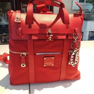 Brand spanking new Henri Bendel Jetsetter